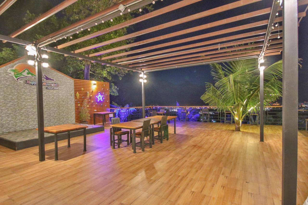 Happy Mountain Airport Resort Nai Yang Beach Exteriör bild